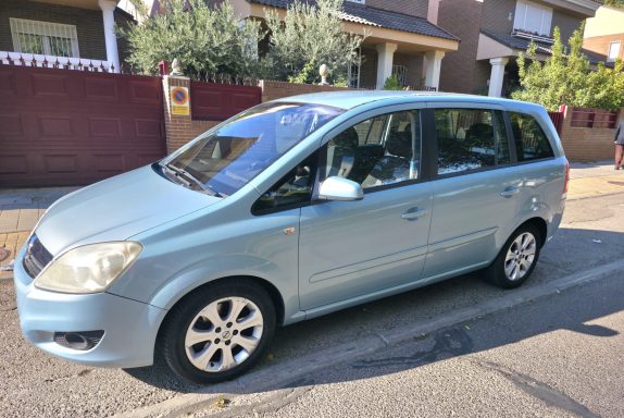 OPEL ZAFIRA AÑO 2010  200.00KL 